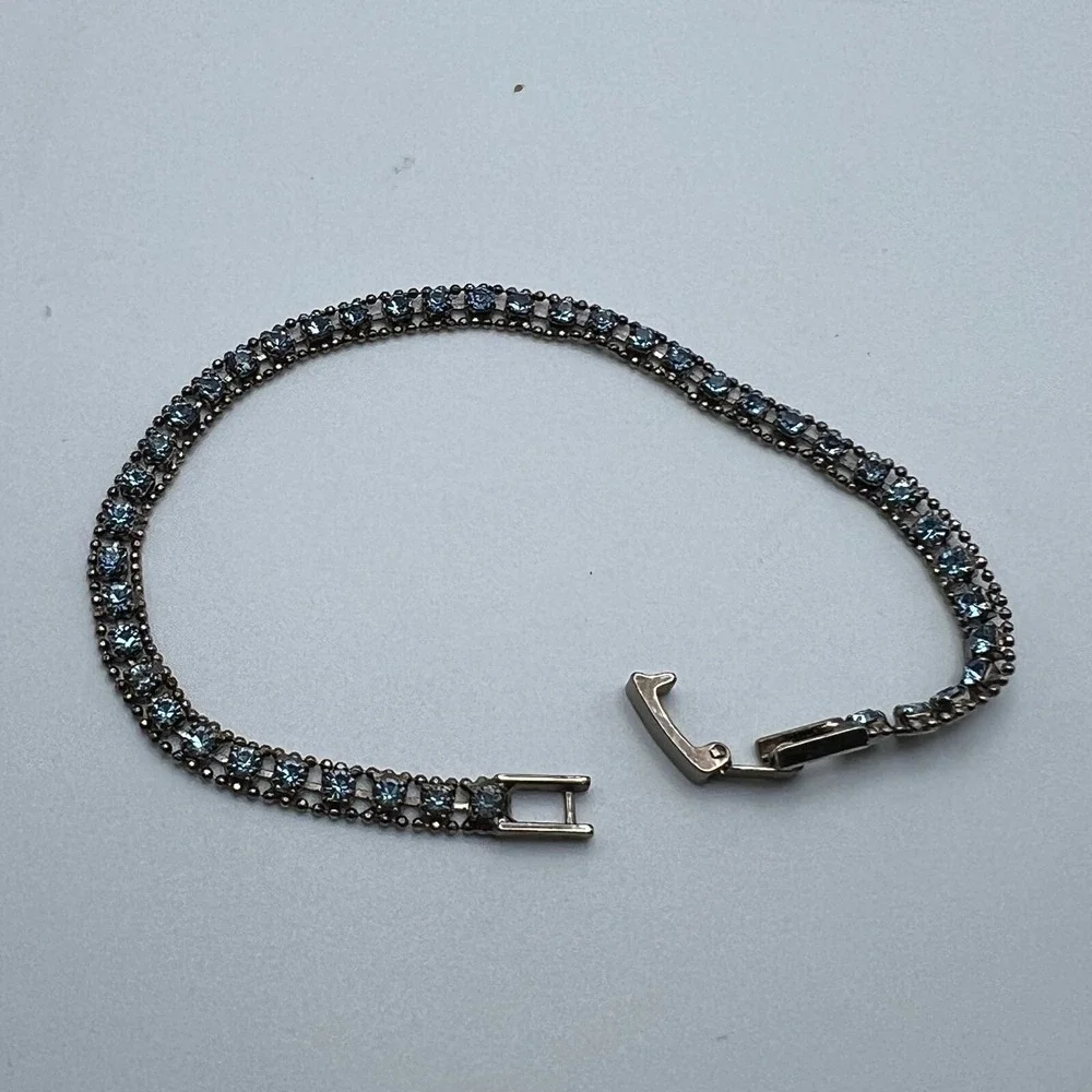 Vintage Tennis Bracelet Blue Crystal Stones Silver Tone 7 inches